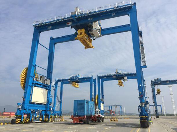湖南怀化集装箱龙门吊厂家设备关键部位的功能