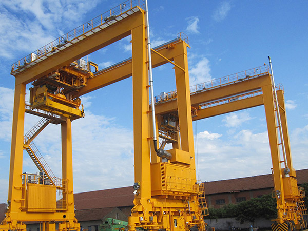 湖南郴州集装箱龙门吊厂家安装调试龙门吊齿轮