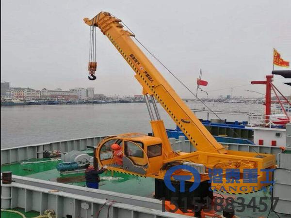 江苏连云港船舶液压起重机公司克令吊优势特点