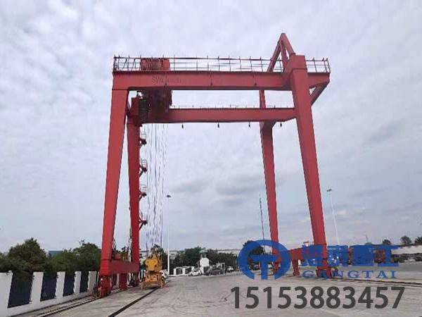 江苏无锡集装箱龙门吊厂家轨道式集装箱门式起重机自动化程度高