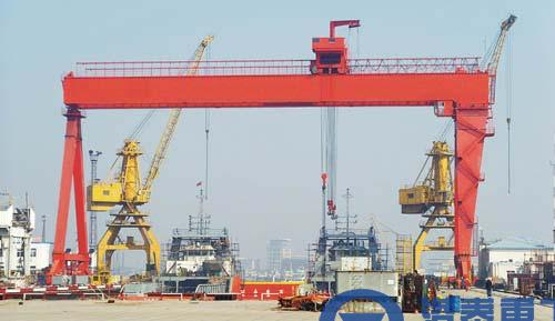江苏无锡造船门式起重机厂家 高效吊装助力船舶建造加速