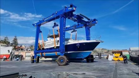 与同吨位的其他类型游艇搬运设备相比，32 吨有哪些优势或劣势？