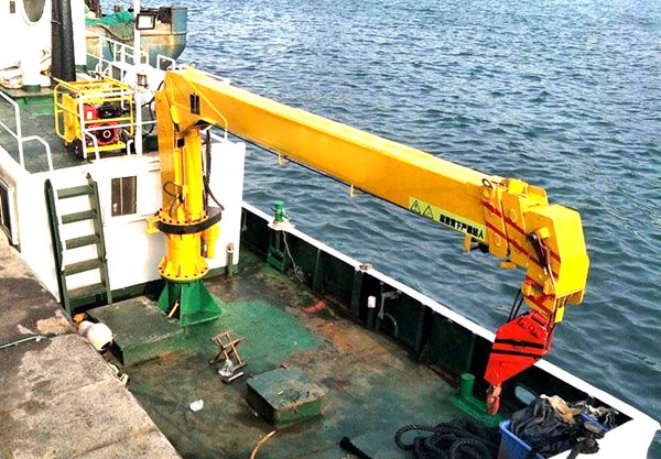 浙江温州船舶液压起重机和普通陆用起重机的核心区别是什么