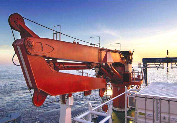 江苏淮安船舶液压起重机的超载保护装置是如何工作的